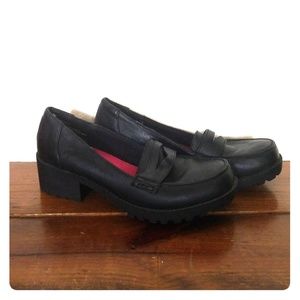 Black women's loafers